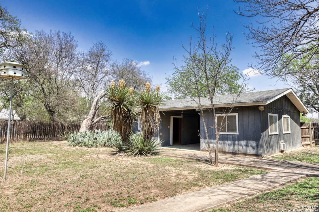 Photo of 728 N Getty St.