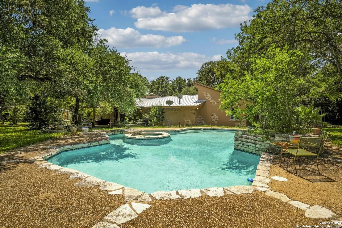 Photo of 10855 Jericho Rd