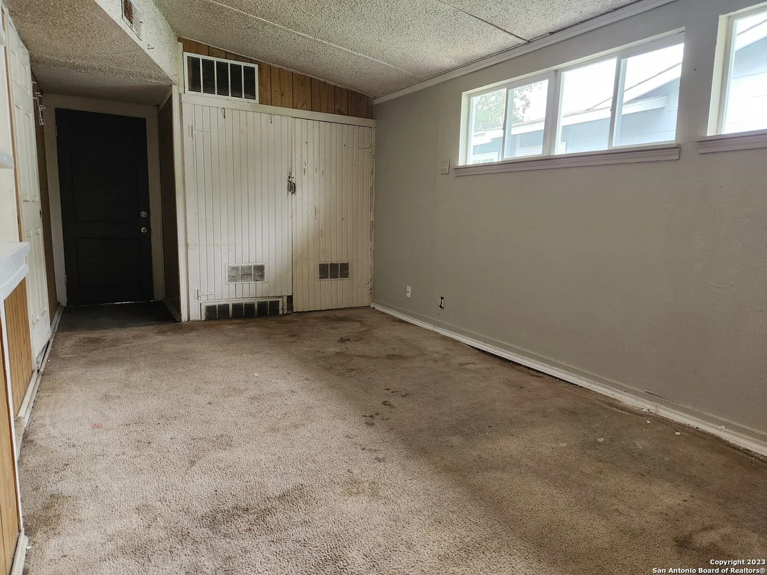 Photo of 414 SUMNER DR