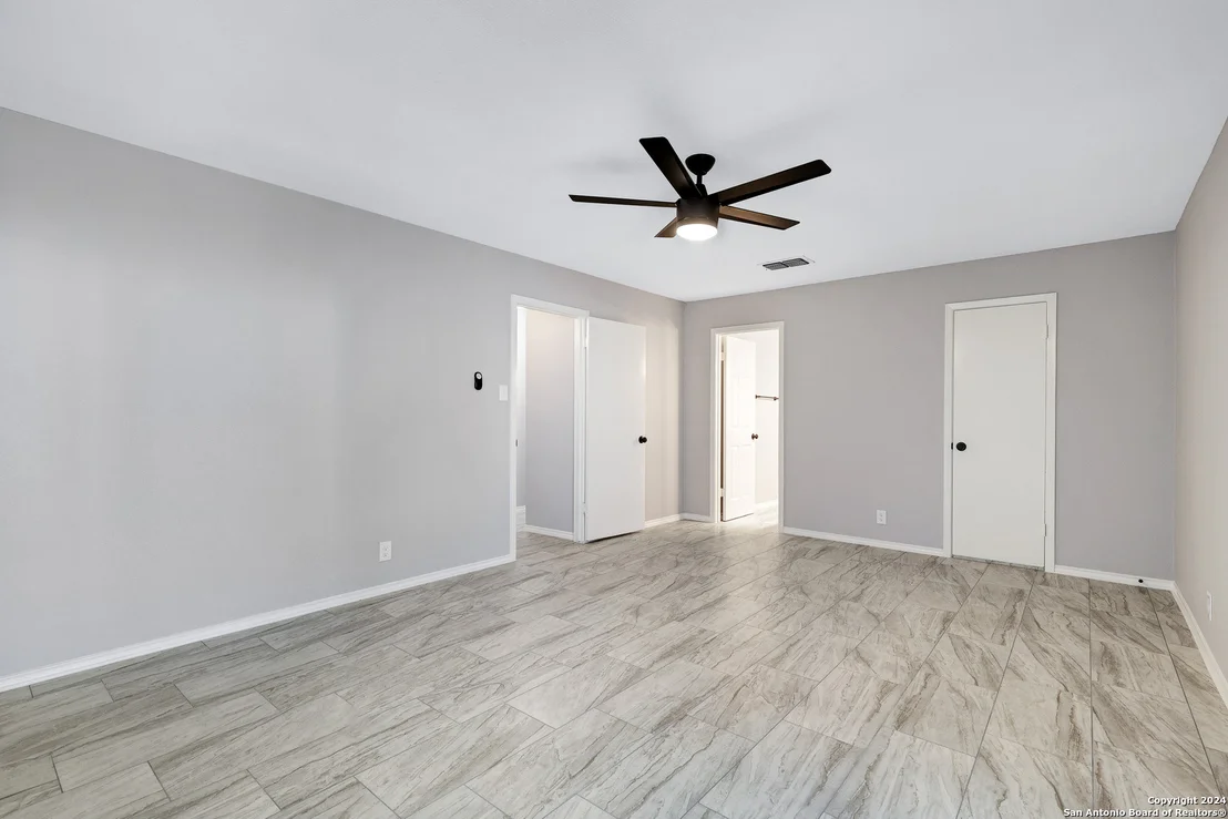 Photo of 10316 ROYAL MEADOWS
