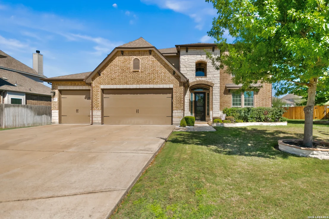 Photo of 417 BEE CAVES CV