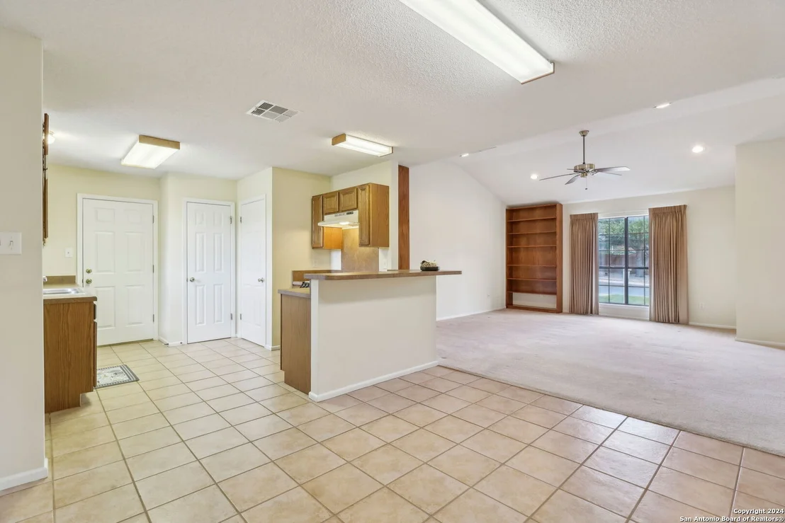 Photo of 307 Crownhill Dr