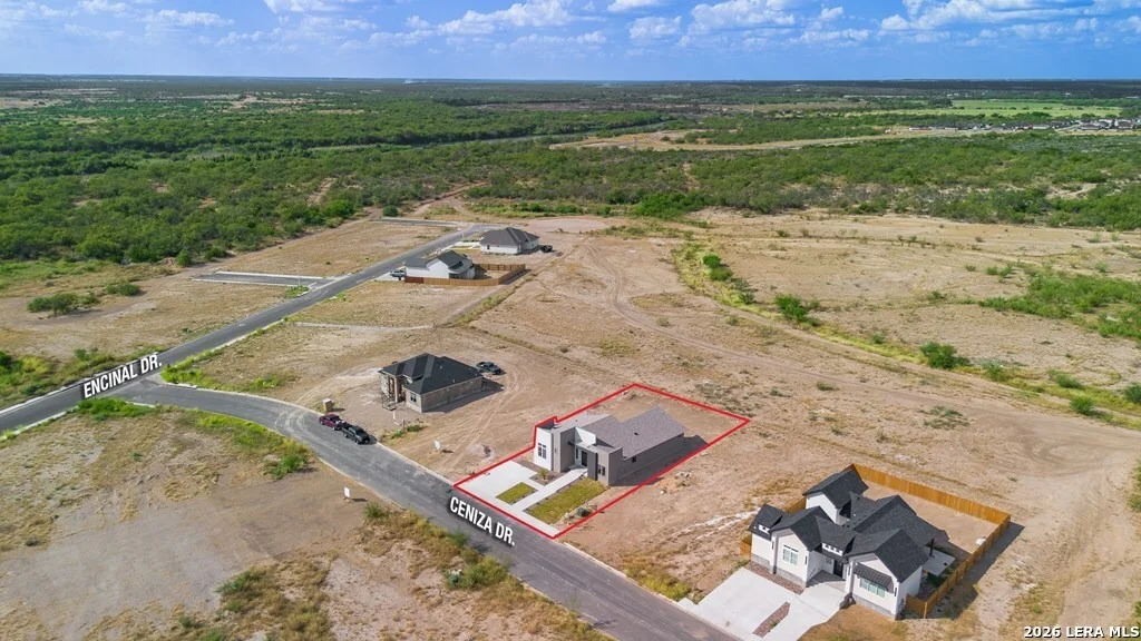 Photo of 825 Ceniza Dr.