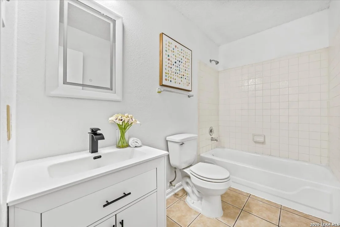 Photo of 5006 Kenton Trce