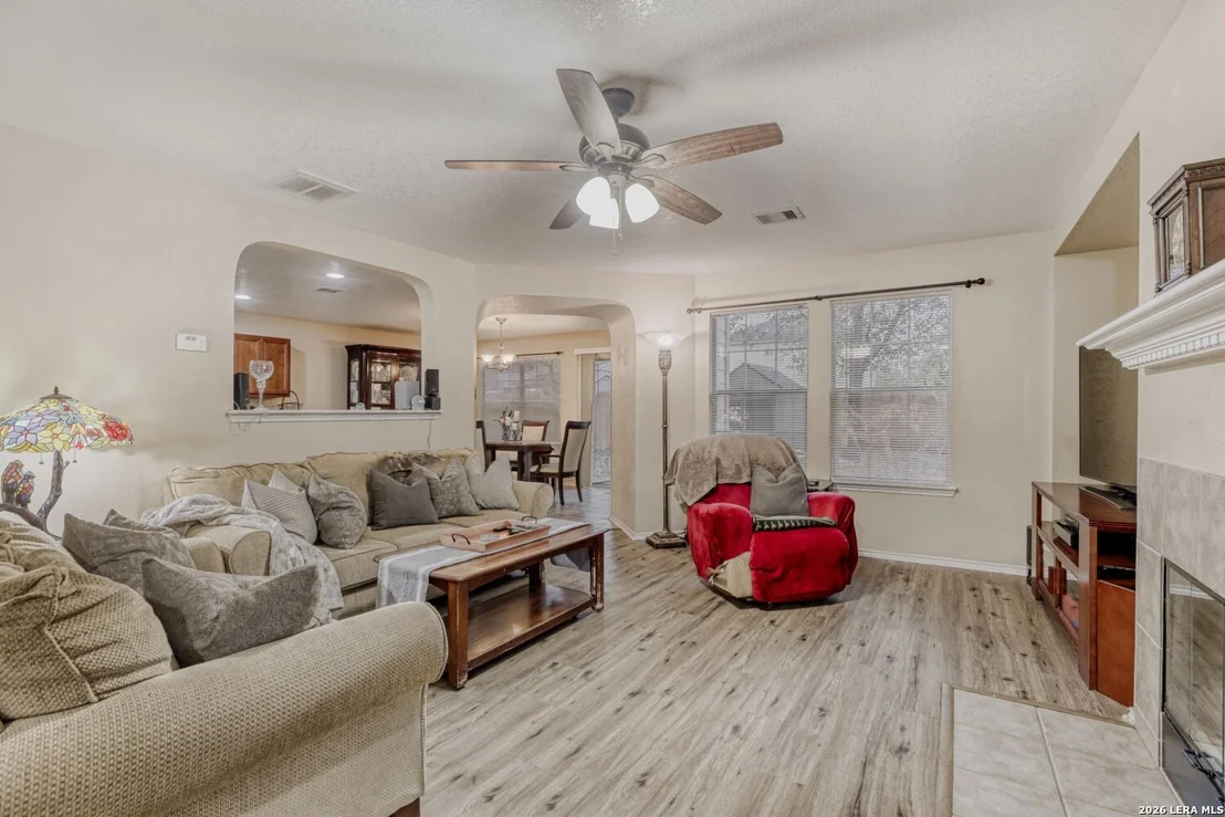 Photo of 11058 Barclay