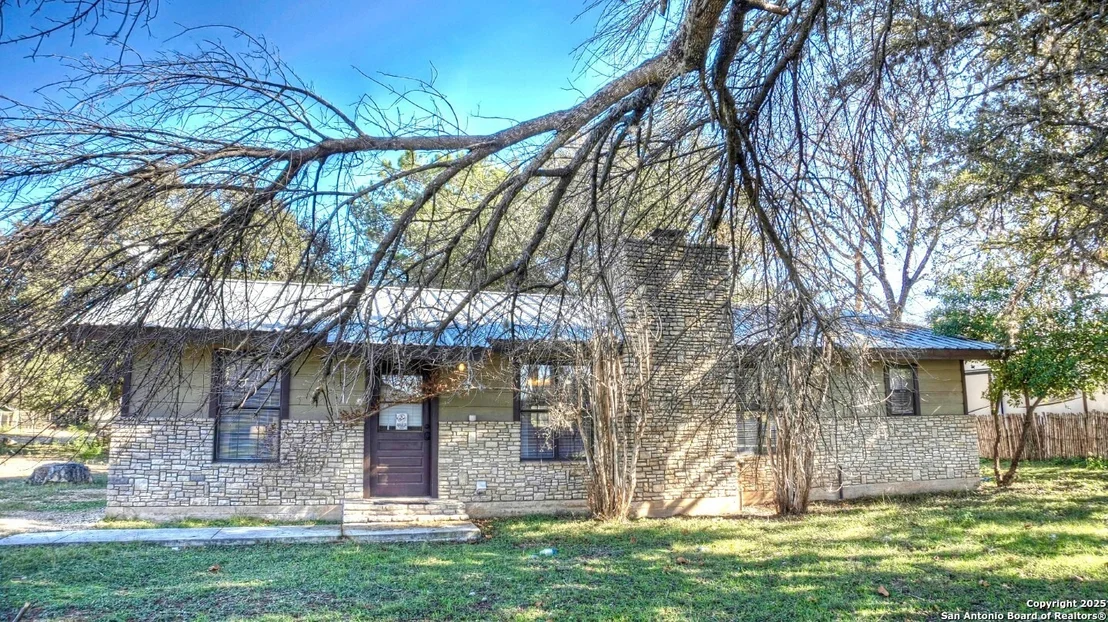 Photo of 65 PINEVIEW RD