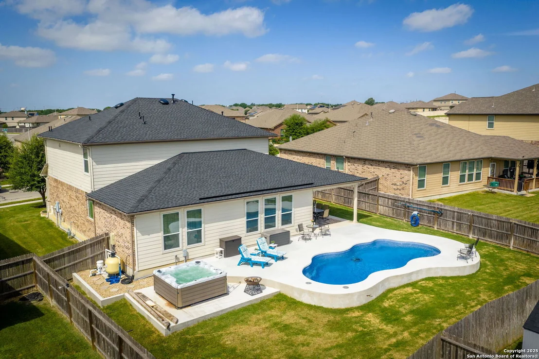 Photo of 124 White Rock