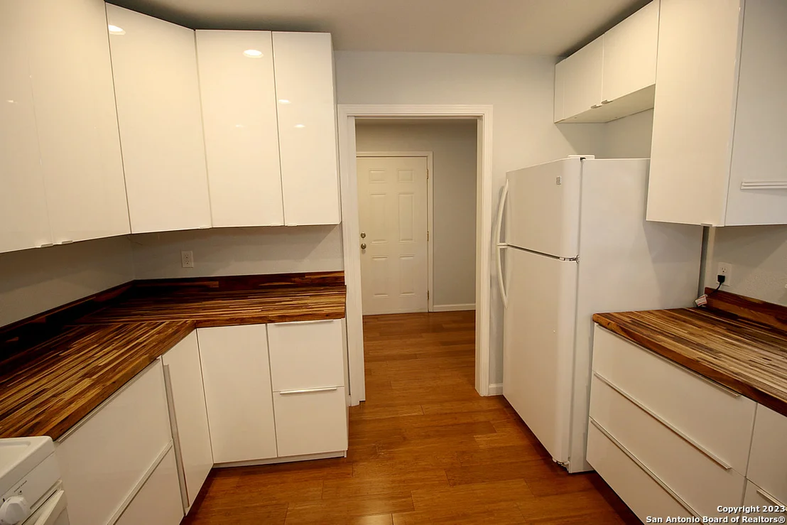 Photo of 64 Vaughan Pl