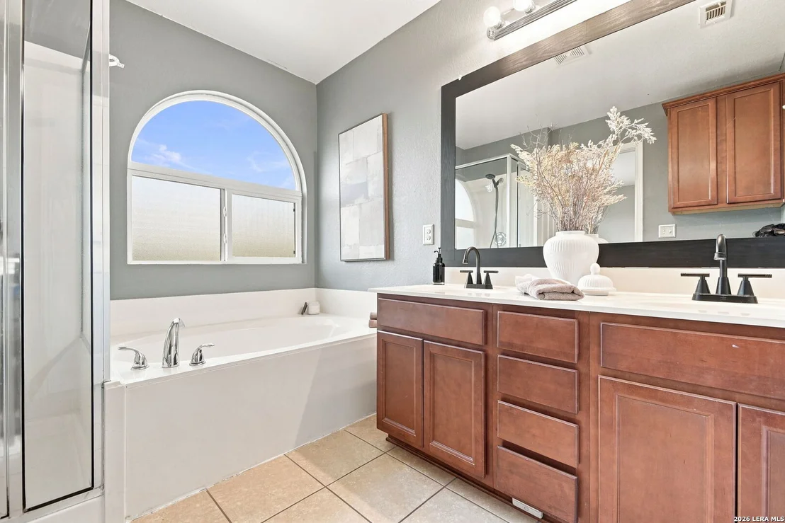 Photo of 283 Reeves Garden