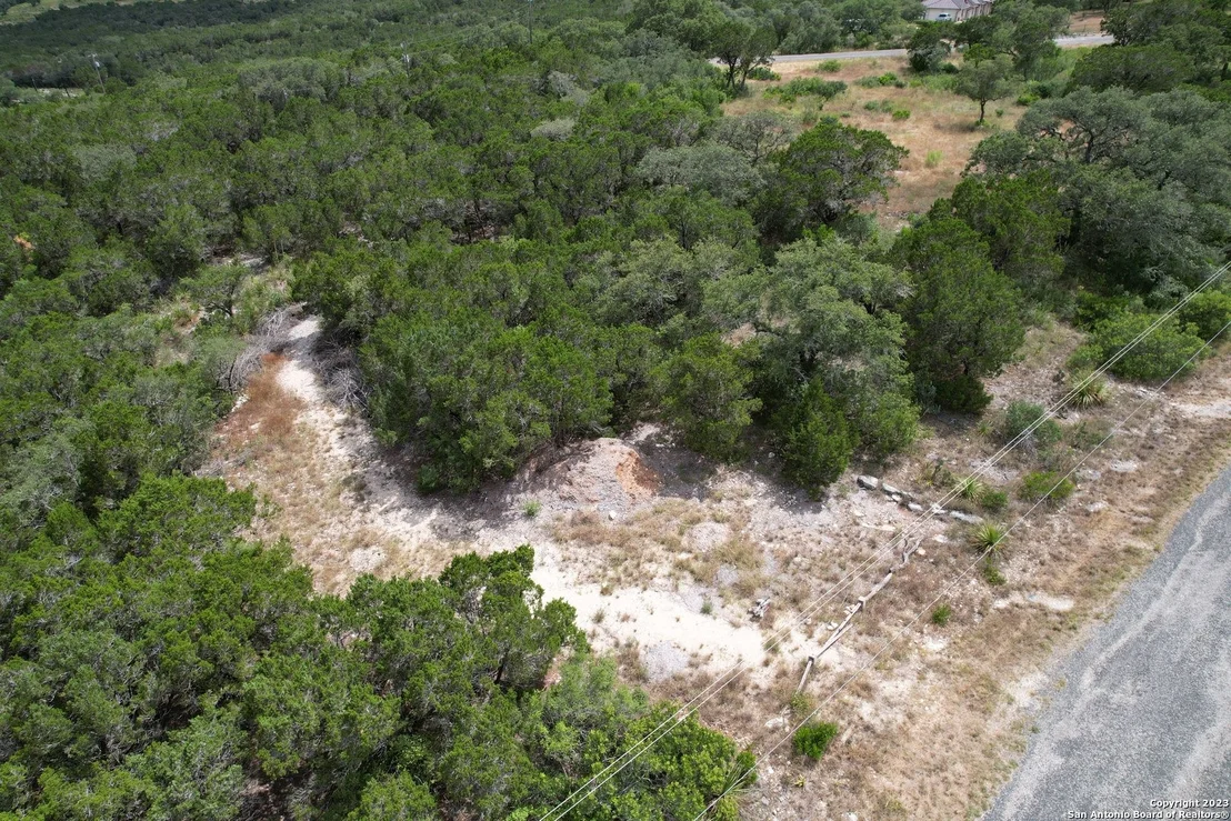 Photo of 1124 COUNTY ROAD 273