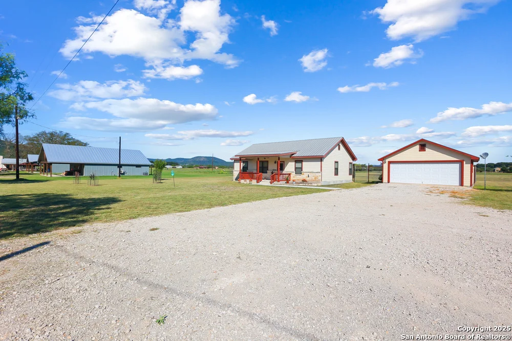 Photo of 867 RIVERTREE RD