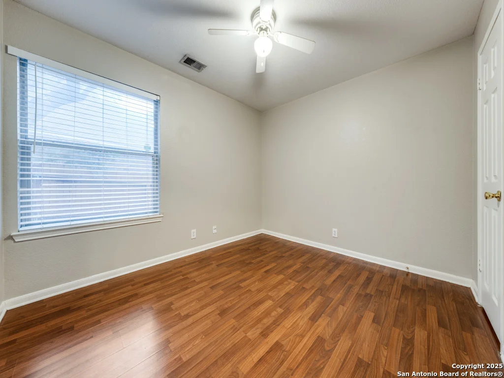Photo of 12451 HART CLF