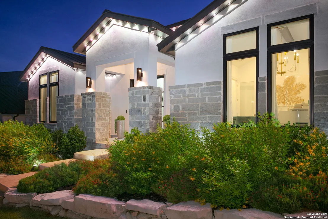 Photo of 4104 Abasolo