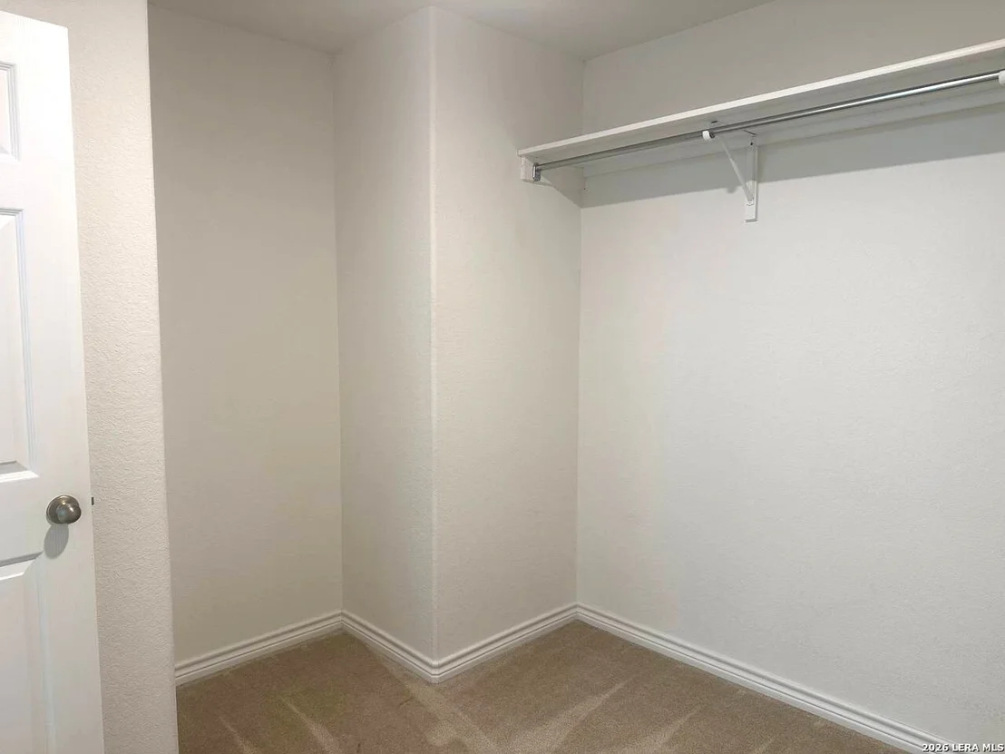 Photo of 10406 Labrado