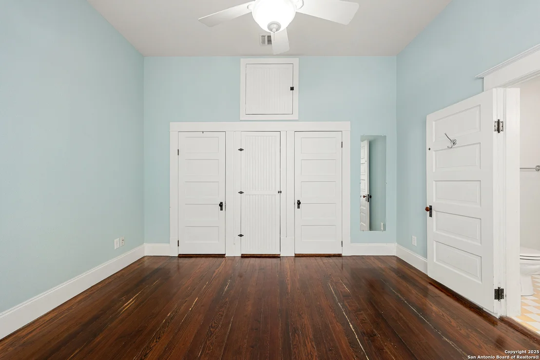 Photo of 135 Vitra
