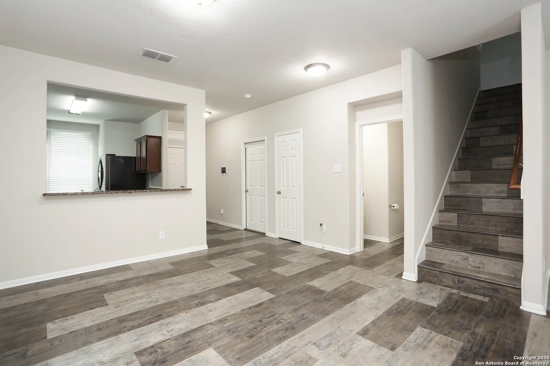 Photo of 11639 LUCKEY LEDGE