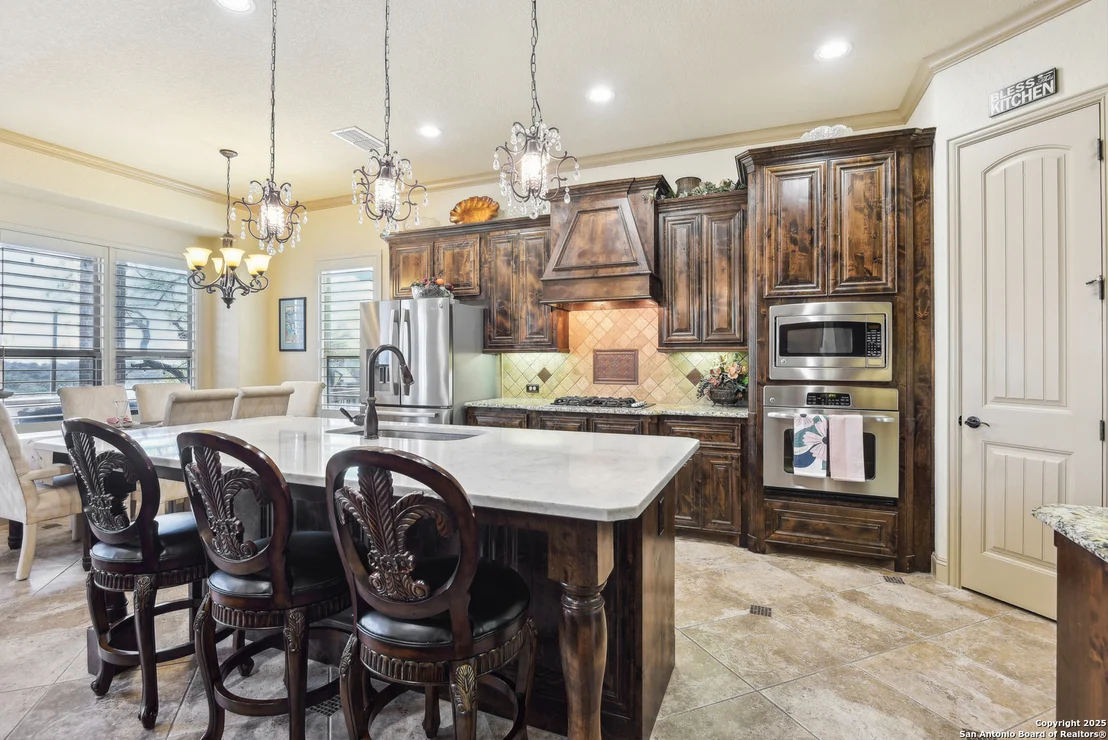 Photo of 25612 Santolina