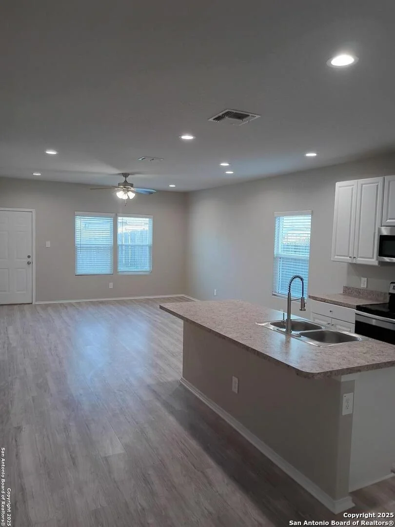 Photo of 530 Pleasanton Spg