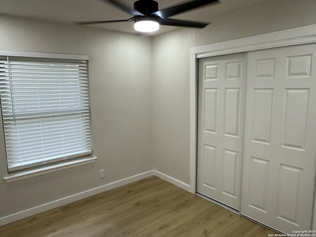 Photo of 6831 Spring Rose