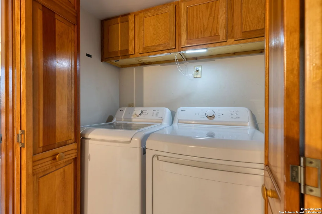 Photo of Unit 506 at 8655 Datapoint