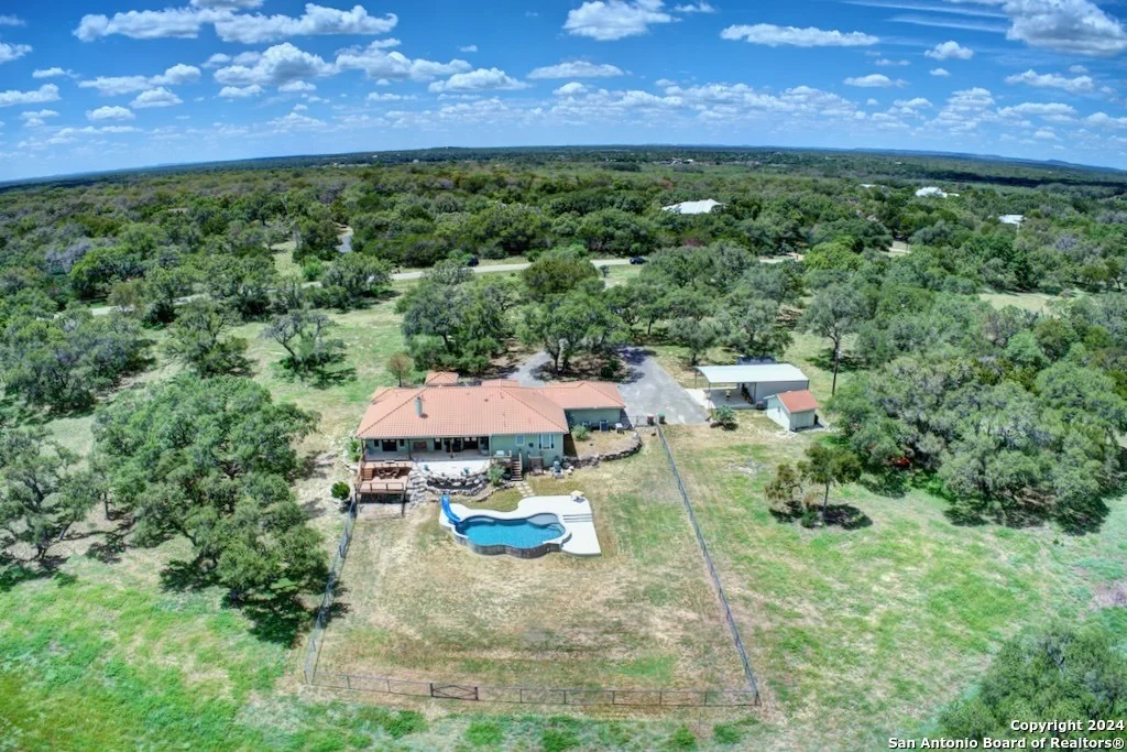Photo of 555 CROOKED OAK DR