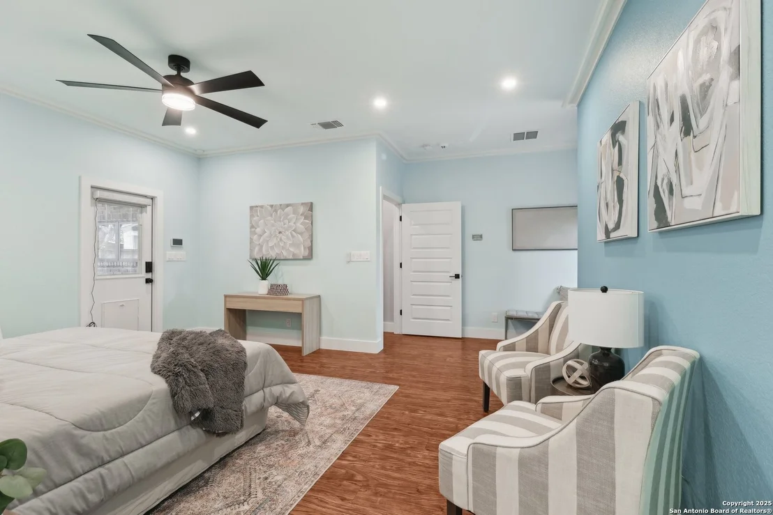 Photo of 3902 Creek Pt