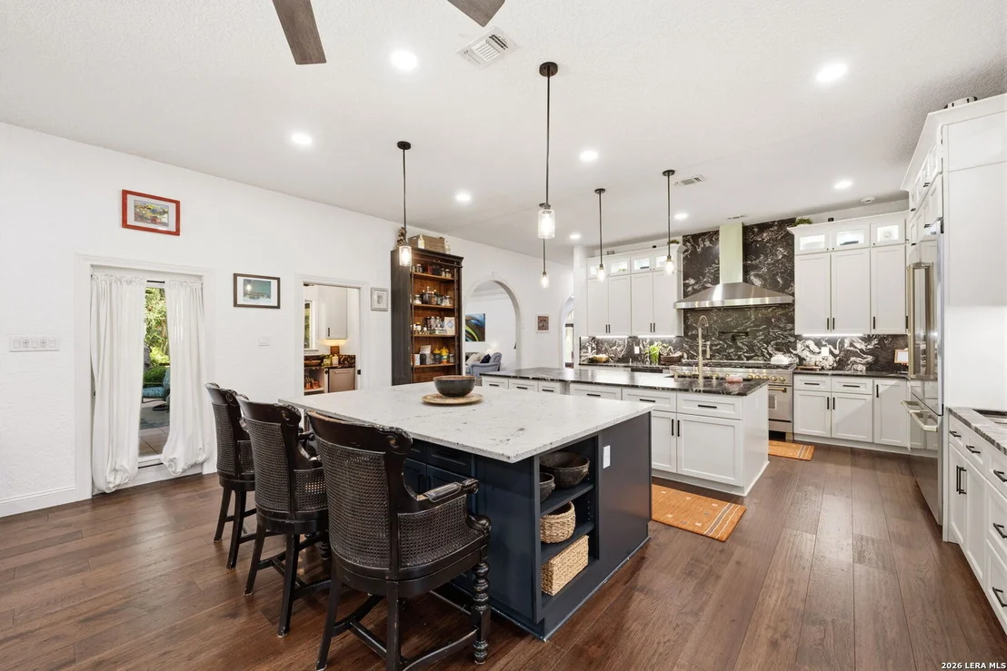 Photo of 2 Charterwood