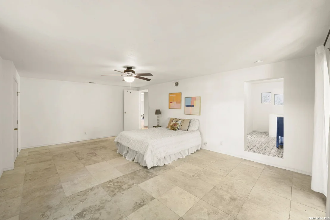 Photo of 503 Olney Dr