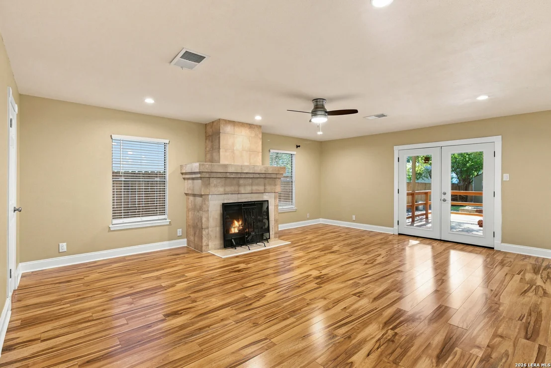 Photo of 11623 Gulf Station