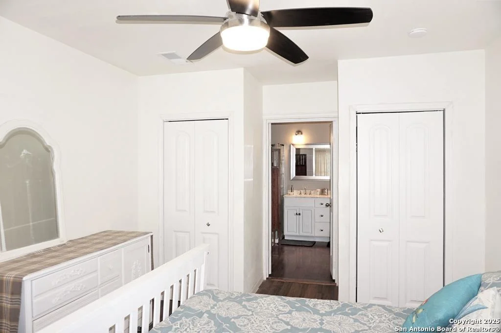 Photo of 1105 N Buchanan