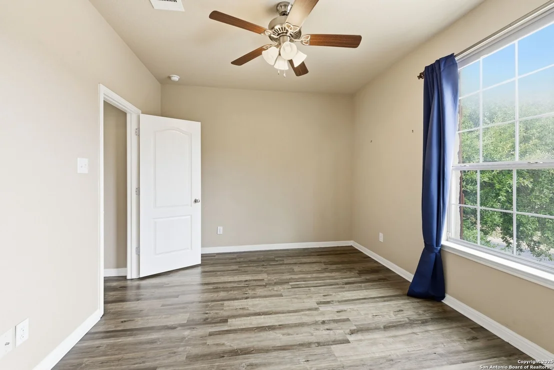 Photo of 2106 Laurel Pt