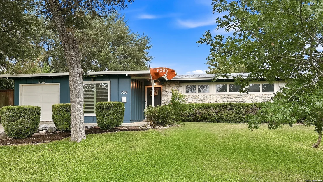Photo of 326 Burnside Dr