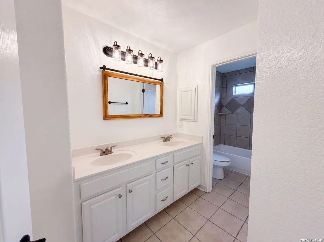 Photo of 4247 RICHMOND AVE