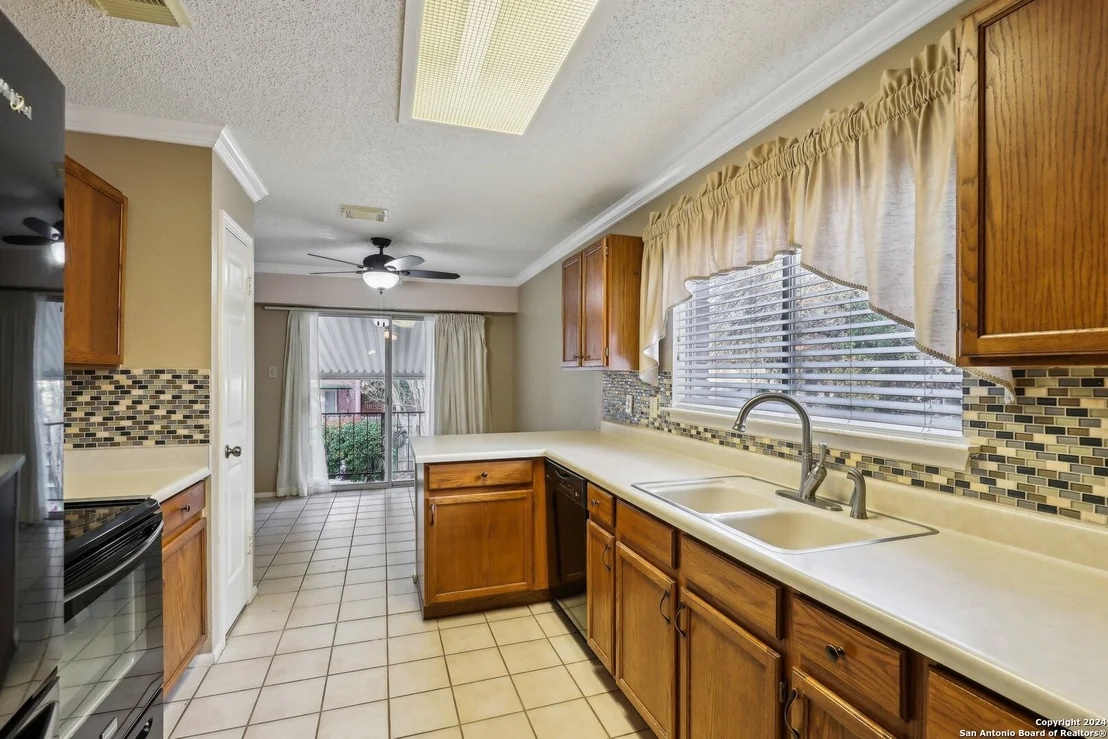 Photo of 9181 RIDGE PATH
