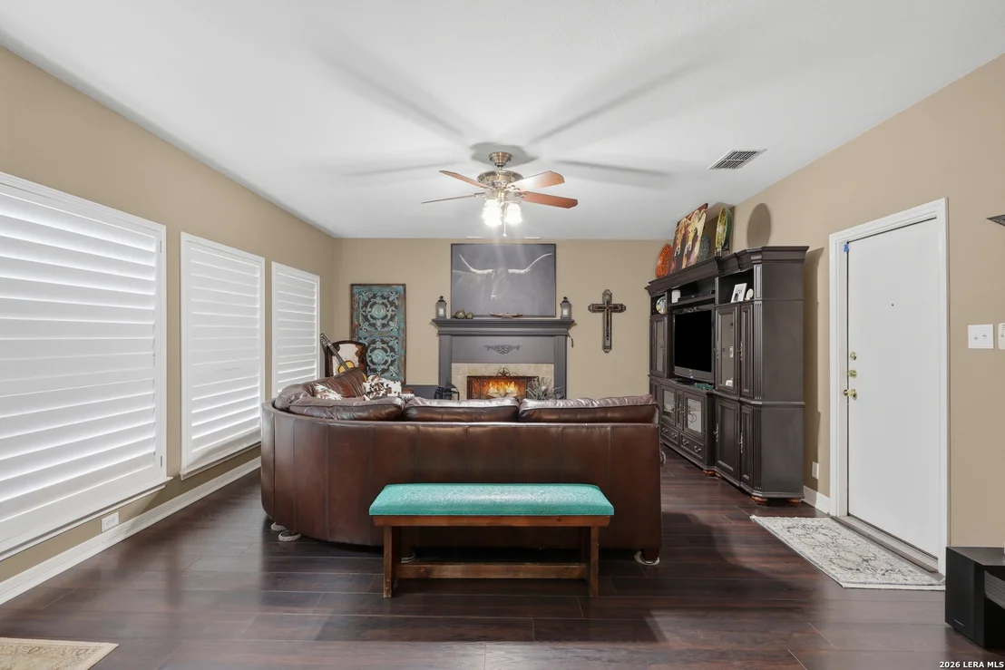 Photo of 15607 Mission Crst