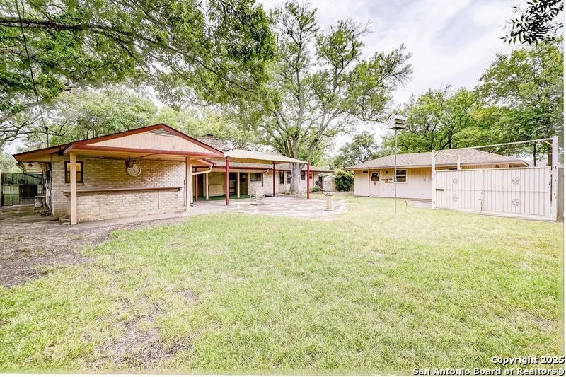 Photo of 501 Balfour