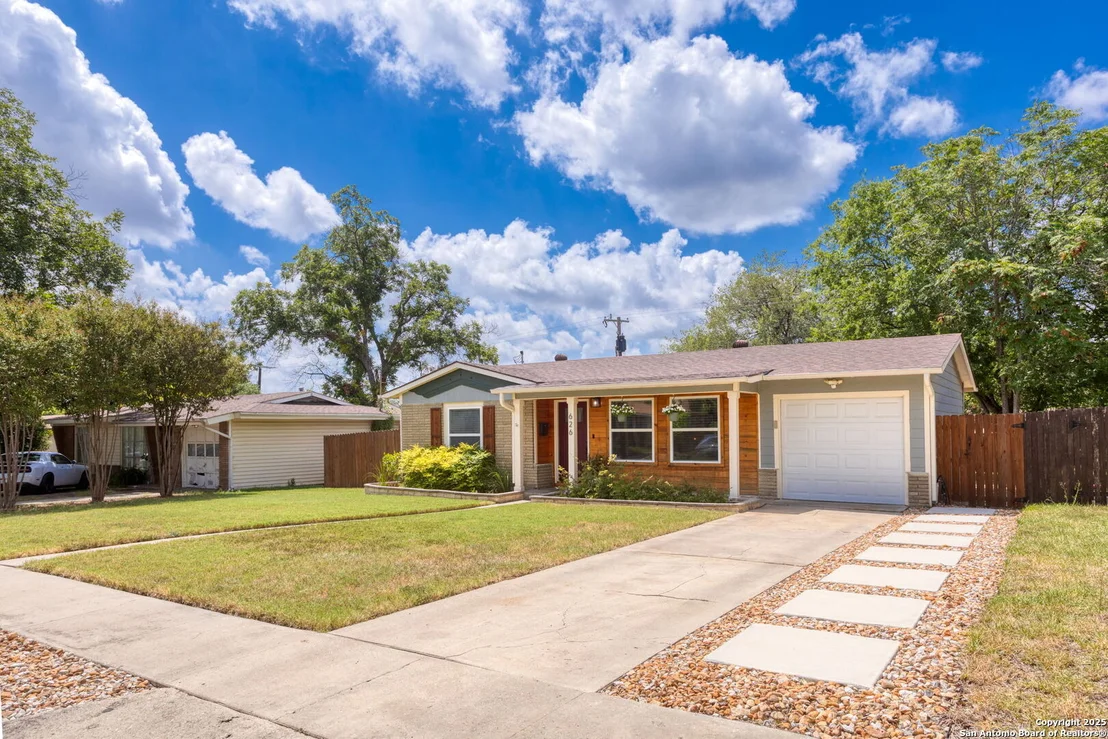 Photo of 626 Pilgrim