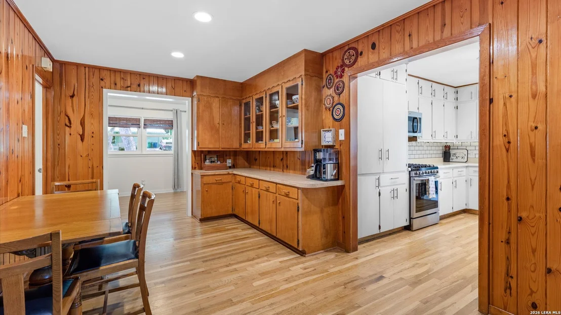 Photo of 546 PARKVIEW BLVD