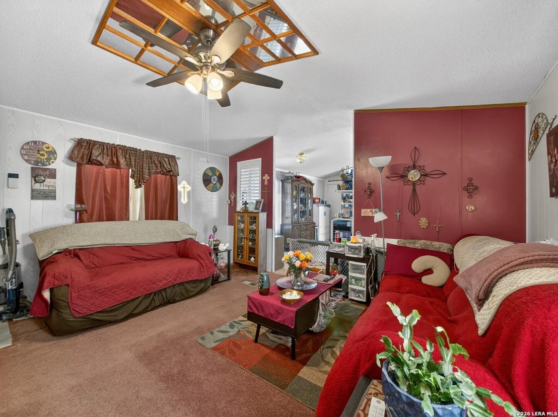 Photo of 953 Forest Oaks Dr