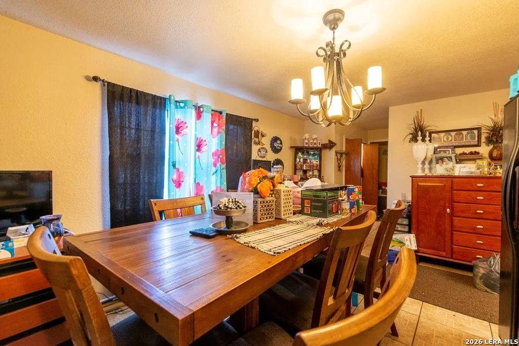 Photo of 546 Blanco