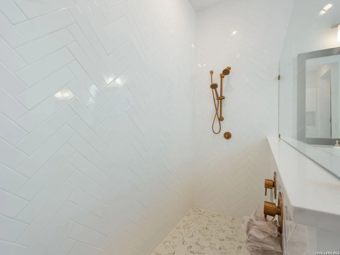 Photo of 3914 Balentine