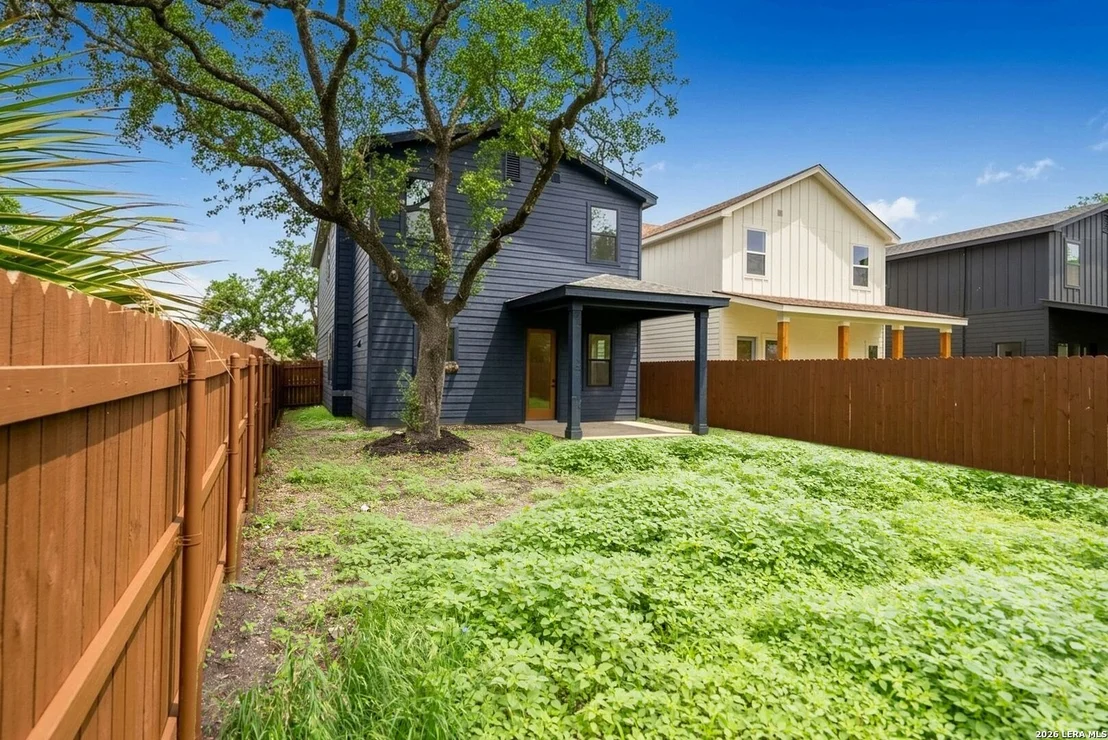 Photo of 110 San Antonio Blvd