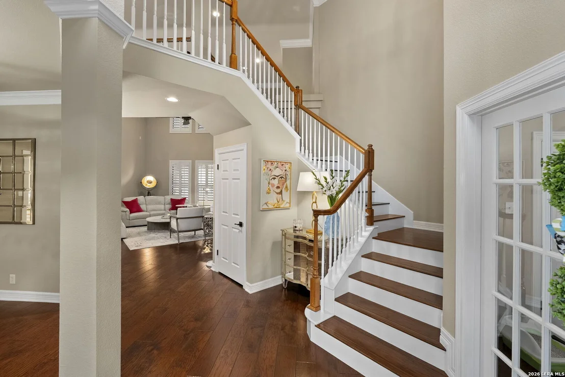 Photo of 2302 BLACKOAK BND