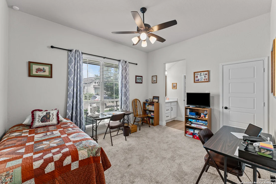 Photo of 2965 GROVE WAY