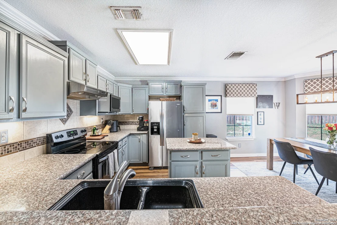 Photo of 433 Bear Gardens