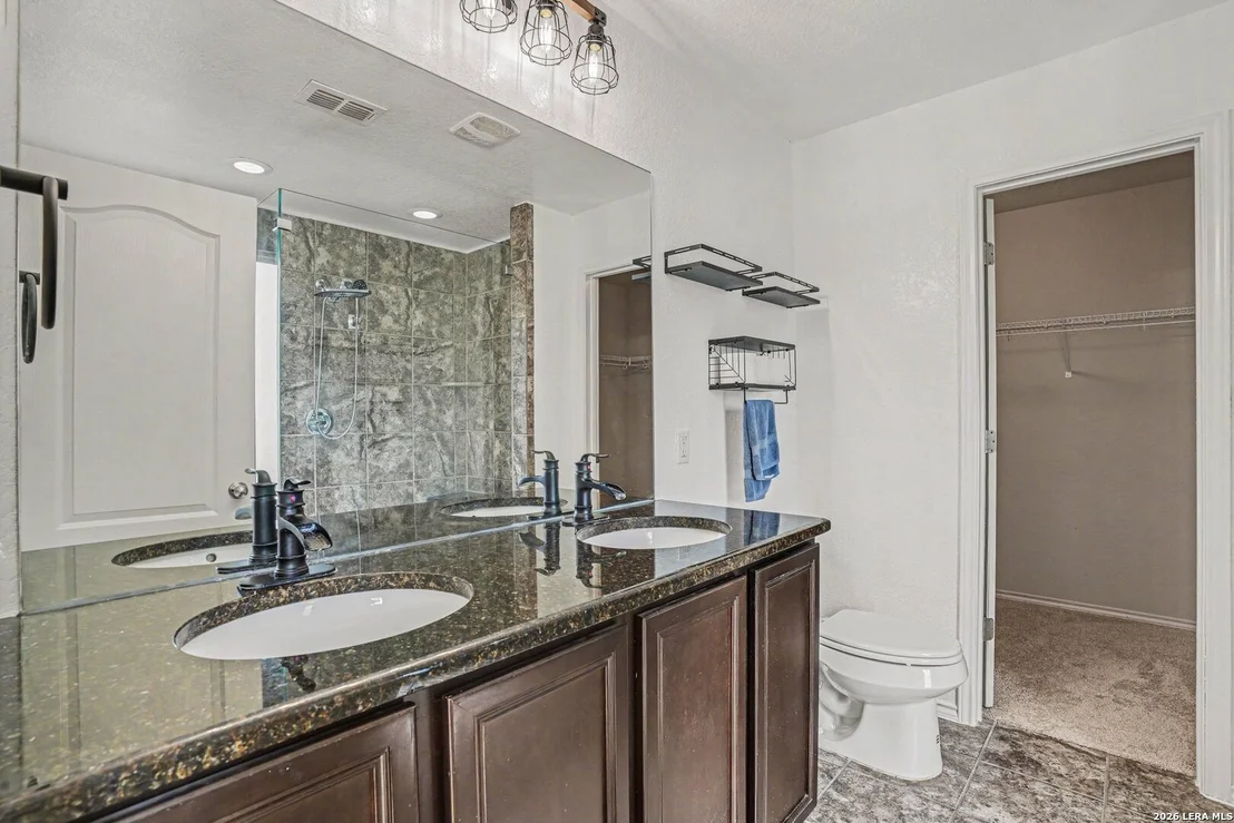 Photo of 8410 Puente