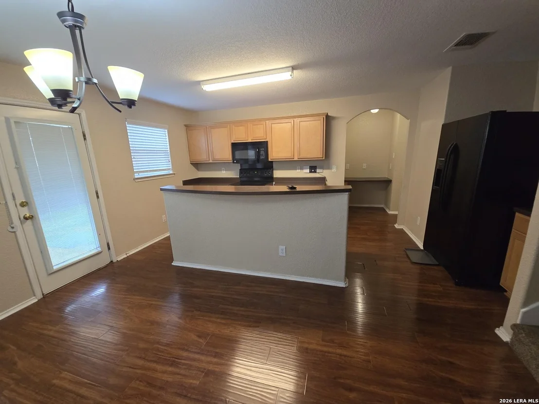 Photo of 1023 AVOCET