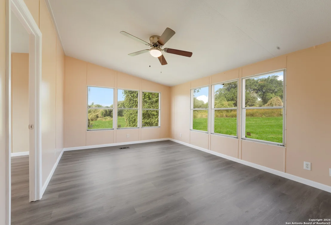 Photo of 658 COUNTY ROAD 124