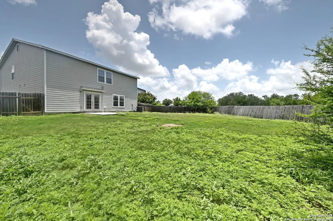 Photo of 245 gatewood