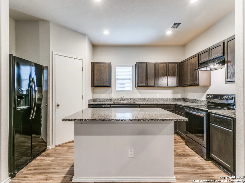 Photo of 9410 Sandy Ridge